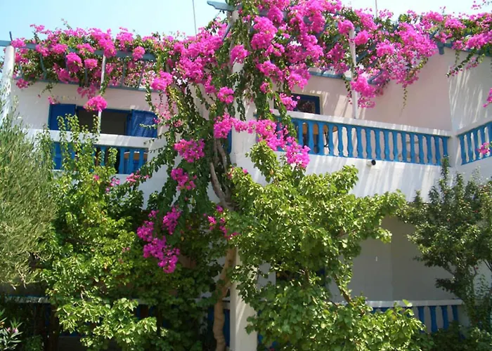 Akrogiali Apartments