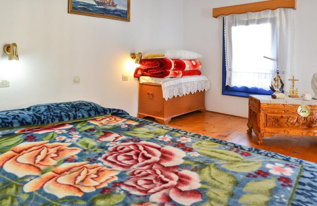 Akrogiali *